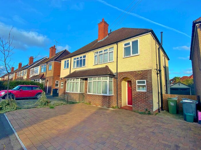 4 Bedroom Semi-Detached House To Rent In Beckingham Road, Guildford, GU2