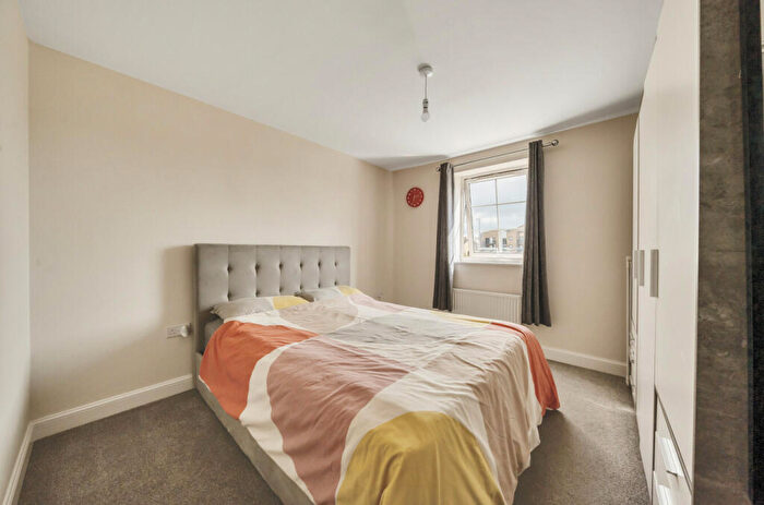 2 Bedroom Apartment To Rent In Fieldfare Way, Harlow, Essex, CM17