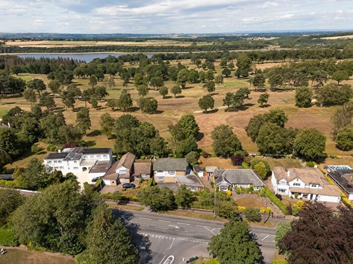 4 Bedroom Detached House For Sale In Alwoodley Lane, Alwoodley, Leeds, LS17