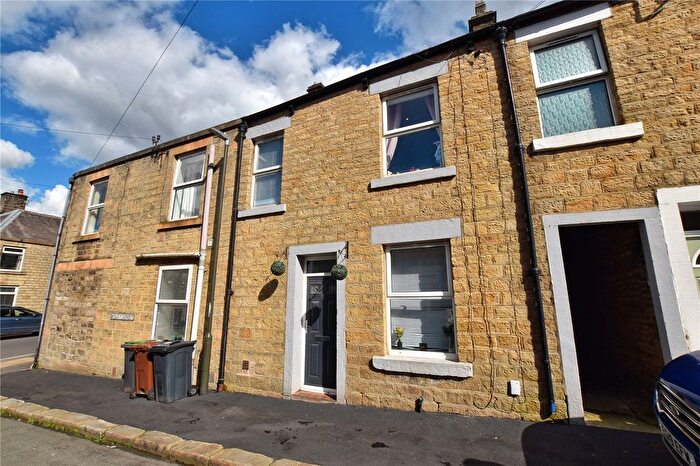 3 Bedroom Terraced House For Sale In Wesley Street, Hadfield, Glossop, Derbyshire, SK13