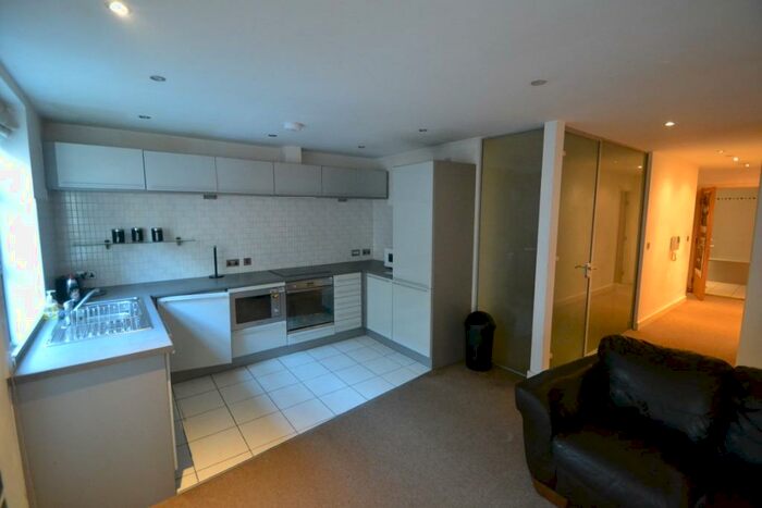 2 Bedroom Flat To Rent In George Street, City Centre, Nottingham, NG1