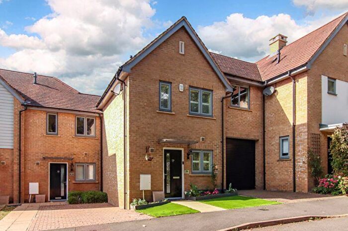 2 Bedroom Terraced House For Sale In Kingcup Avenue, Hemel Hempstead, HP2