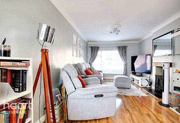 2 Bedroom End Of Terrace House For Sale In Crossgates, Stevenage, SG1