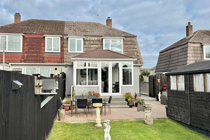 3 Bedroom House For Sale In Lodenek Avenue, Padstow, PL28