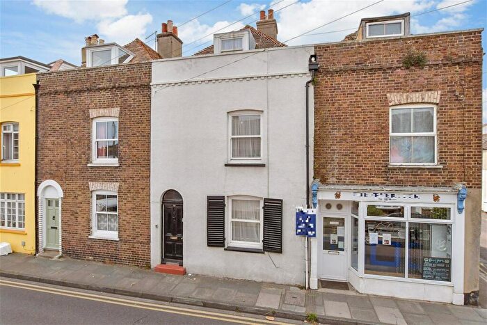 4 Bedroom Town House For Sale In College Road, Deal, Kent, CT14
