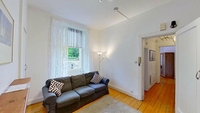 1 Bedroom Flat To Rent In Wardlaw Terrace, Edinburgh, EH11