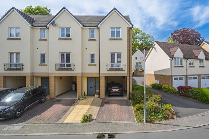4 Bedroom End Of Terrace House For Sale In Sir Bernard Lovell Road, Malmesbury, Wiltshire, SN16