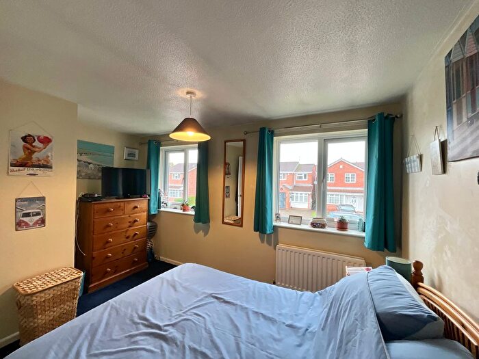 2 Bedroom Semi-Detached House For Sale In Haversham Close, Nottingham, NG6