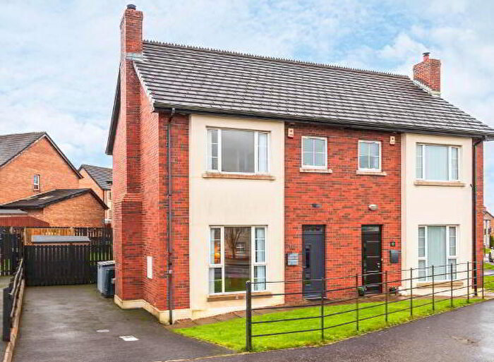 3 Bedroom Semi-Detached House For Sale In Craighill Park, Ballyclare, BT39