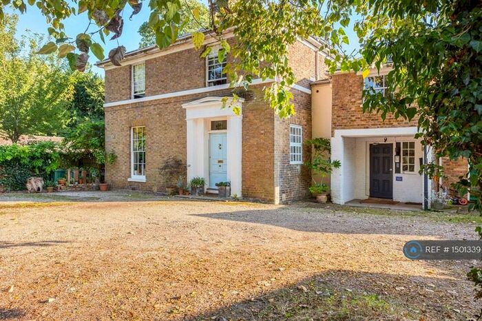 2 Bedroom Flat To Rent In Church House, Old Windsor, Windsor, SL4