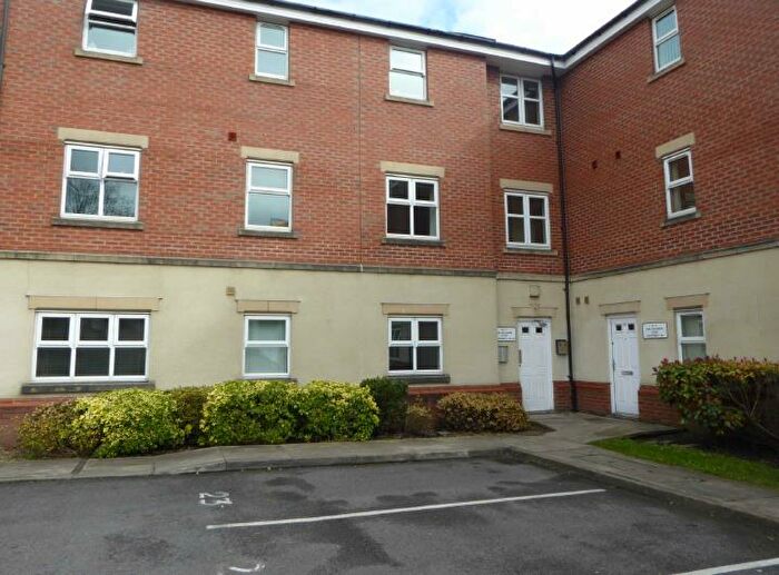 2 Bedroom Flat To Rent In Sydney Court, New Belvedere Close, Stretford, M32