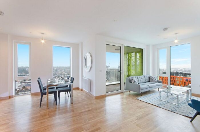 2 Bedroom Flat For Sale In Gooch House, Precision, Telcon Way, Greenwich, London, SE10