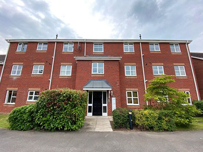 2 Bedroom Flat To Rent In Osier Fields, Loughborough, LE12