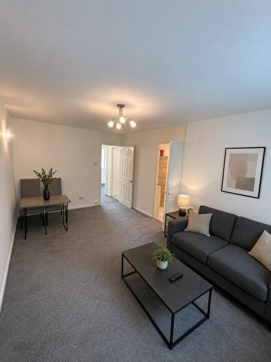 1 Bedroom Flat To Rent In Harkness Close, Romford, RM3