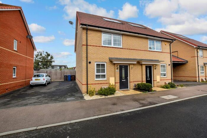 2 Bedroom Semi-Detached House To Rent In Bearwood Road, Stanford-Le-Hope, SS17