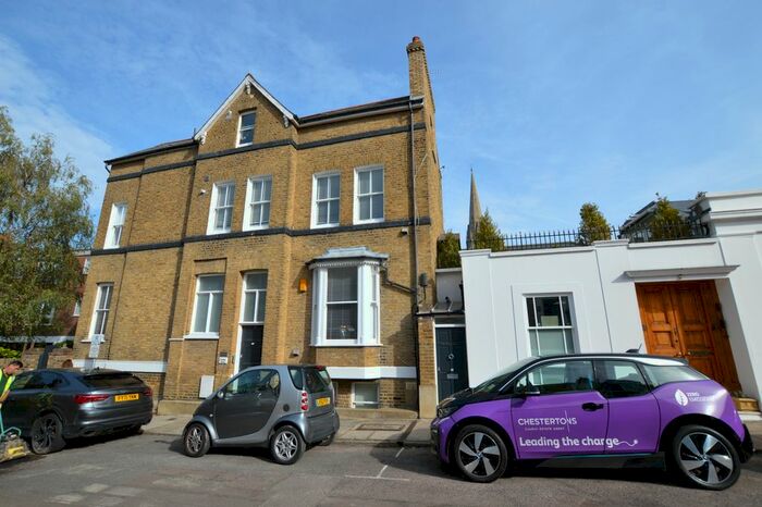1 Bedroom Flat To Rent In Onslow Road, Richmond, TW10