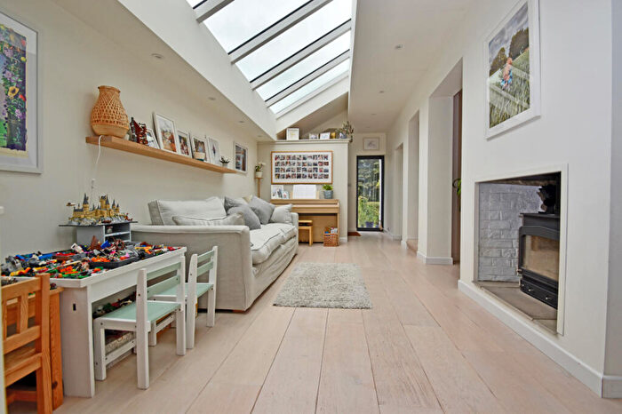 3 Bedroom Semi-Detached House For Sale In Wellsprings, Brightwell Cum Sotwell, OX10