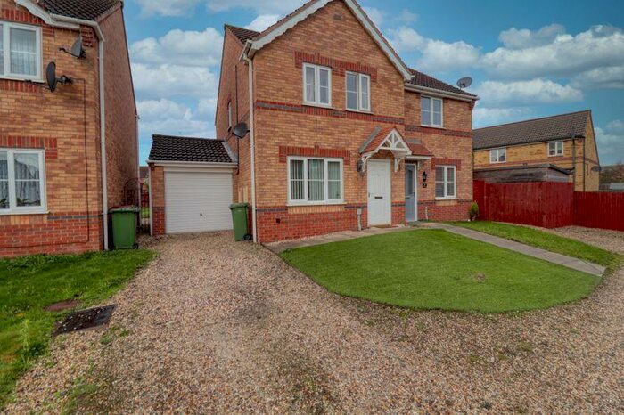3 Bedroom Semi-Detached House To Rent In Bedford Way, Scunthorpe, DN15