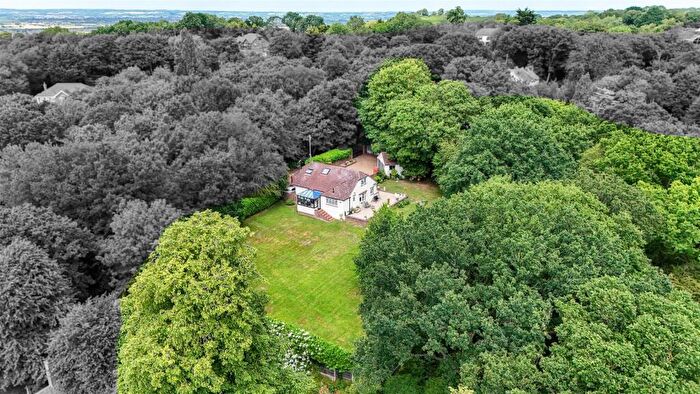 4 Bedroom Detached House For Sale In Hill Road, Benfleet, SS7