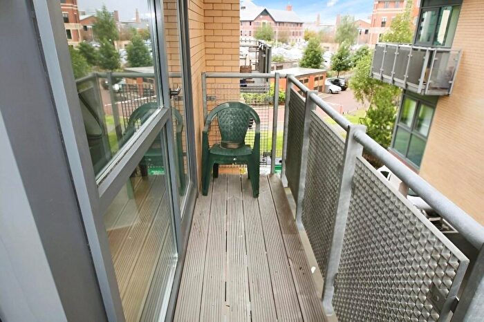 1 Bedroom Flat To Rent In Velocity West, City Walk, Leeds, West Yorkshire, LS11