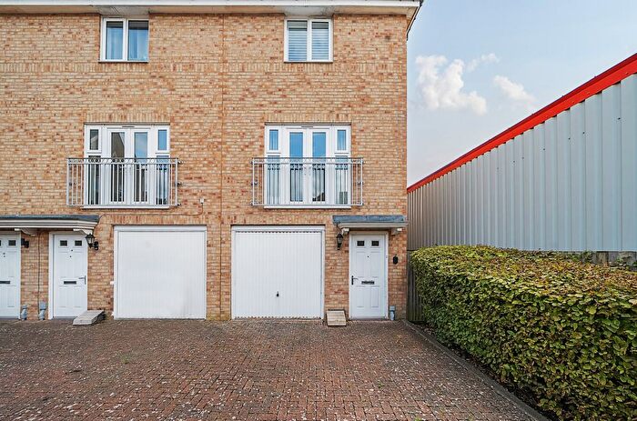 2 Bedroom Terraced House For Sale In Providence Way, Shoreham-By-Sea, BN43