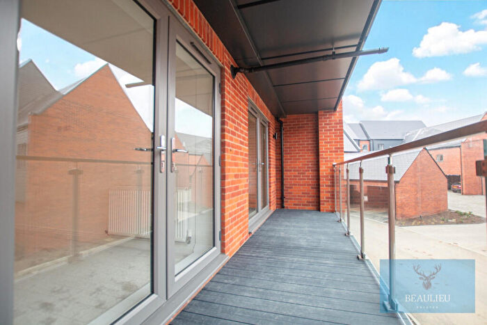 2 Bedroom Apartment To Rent In Louis Faiers Crescent, Chelmsford, CM1