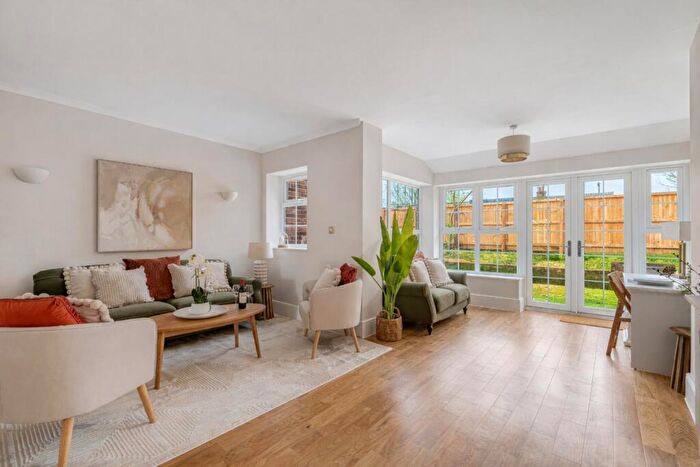 4 Bedroom Terraced House For Sale In Chapel Gardens, Anstey Lane, Alton, Hampshire, GU34