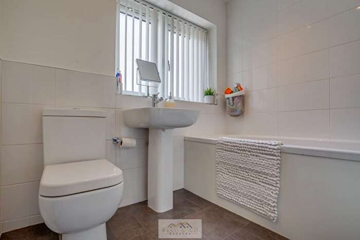 2 Bedroom Semi-Detached House For Sale In Stanage Rise, Sheffield, S12