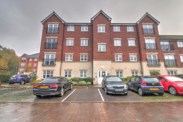 2 Bedroom Apartment For Sale In Astley Brook Close, Bolton, BL1