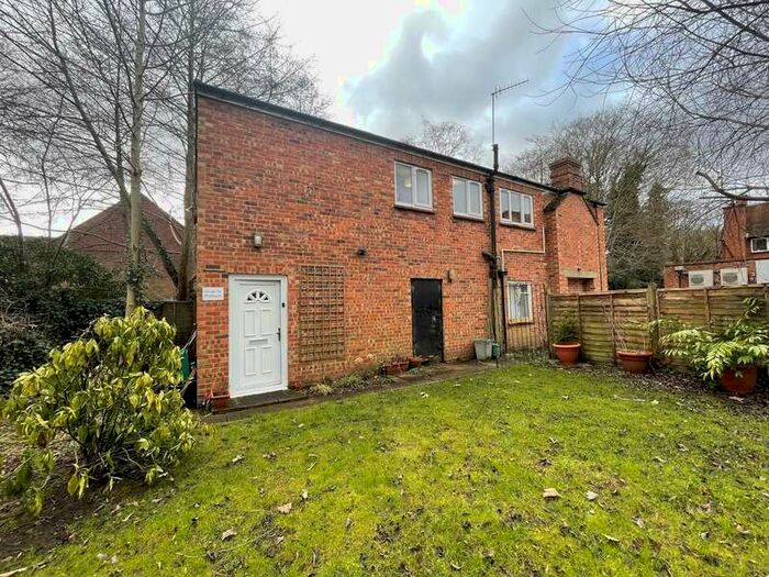 1 Bedroom Maisonette Flat To Rent In High Street, Bramley, GU5