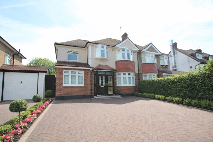 5 Bedroom House To Rent In Wickham Road, Croydon, CR0