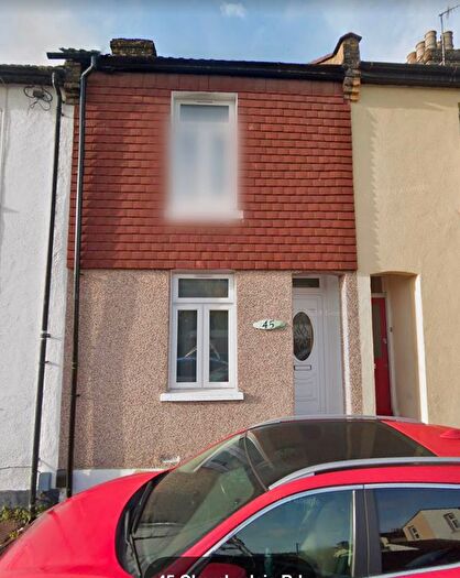 2 Bedroom Terraced House To Rent In Chamberlain Road, Chatham, ME4