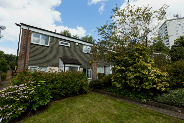 1 Bedroom Semi-Detached House To Rent In Bantock Way, B17