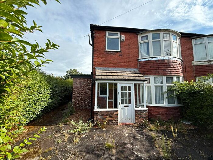 3 Bedroom Semi-Detached House For Sale In Finchley Road, Fallowfield, M14