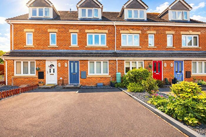 1 Bedroom Flat For Sale In Billys Copse, Havant, PO9