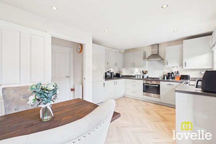 3 Bedroom Semi-Detached House For Sale In Hazelwood Drive, Hessle, East Riding Of Yorkshire, HU13