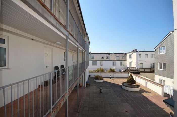 2 Bedroom Flat To Rent In Hilgrove Road, Newquay, TR7