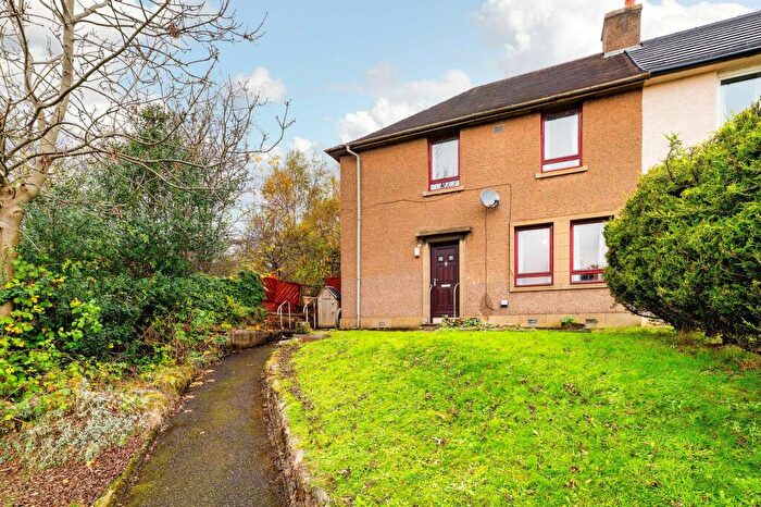 3 Bedroom Semi-Detached House For Sale In Deerpark, Sauchie, FK10
