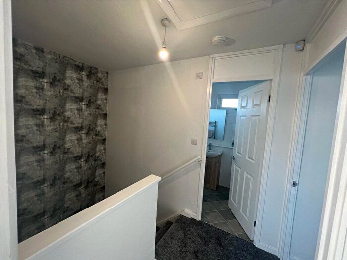 3 Bedroom End Of Terrace House For Sale In Wrights Bank North, Offerton, Stockport, Cheshire, SK2