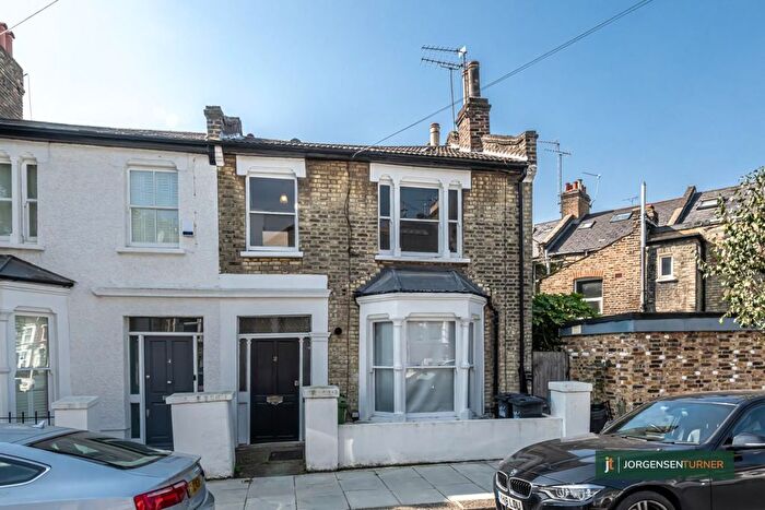 1 Bedroom Flat For Sale In Tadmor Street, Shepherds Bush, W12