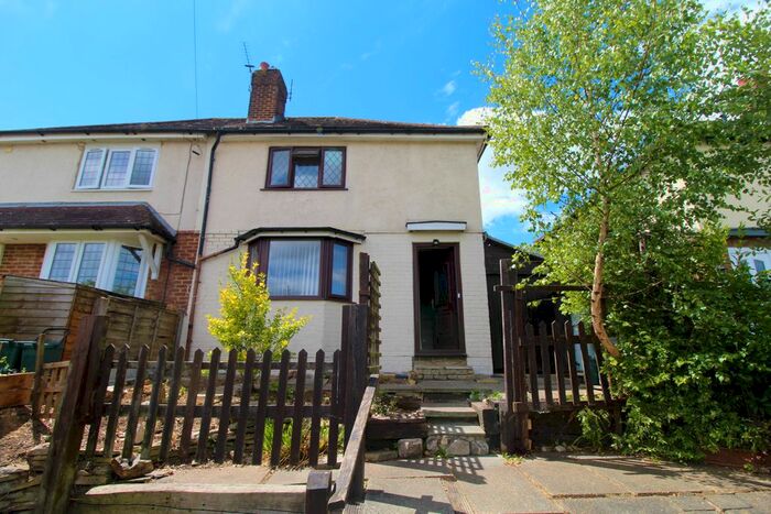 4 Bedroom Semi-Detached House To Rent In Woodside Road, Guildford, GU2