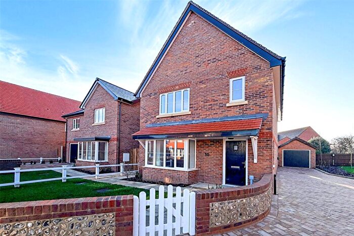 3 Bedroom Detached House For Sale In Eyebright Lane, Angmering, West Sussex, BN16