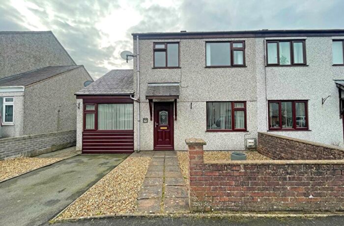 3 Bedroom Semi-Detached House For Sale In Nant Y Glyn, Llanrug, Caernarfon, Gwynedd, LL55
