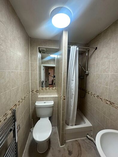 1 Bedroom Flat To Rent In Mill Gardens, - Mill Street, Luton, LU1