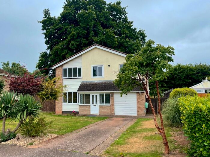 4 Bedroom Detached House To Rent In Clyst Valley Road, Clyst St. Mary, Exeter, EX5