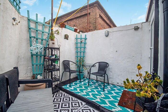 3 Bedroom Terraced House For Sale In Icen Way, Dorchester, DT1