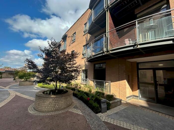 2 Bedroom Flat To Rent In Trinity Gate, Epsom Road, Guildford, GU1