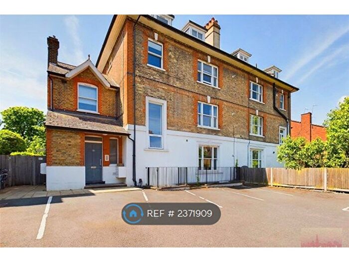 1 Bedroom Flat To Rent In Roxborough Park, Harrow On The Hill, HA1