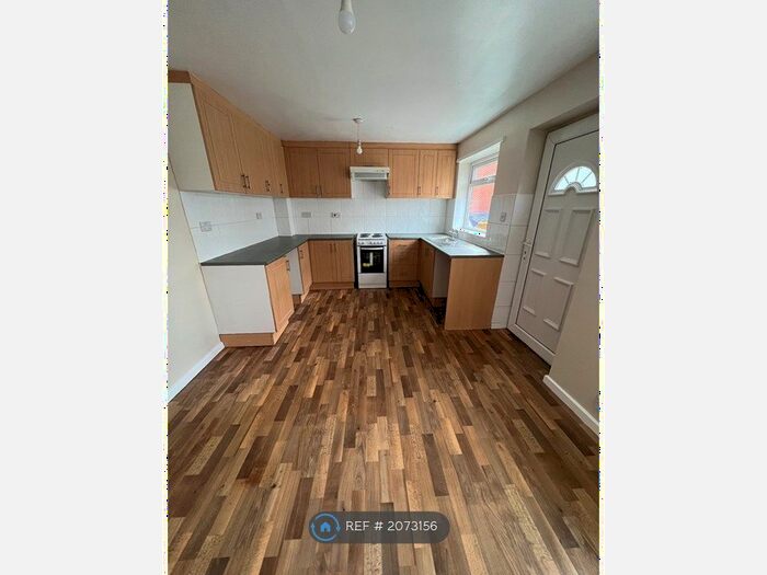 2 Bedroom Terraced House To Rent In Hawthorne Terrace, Ossett, WF5