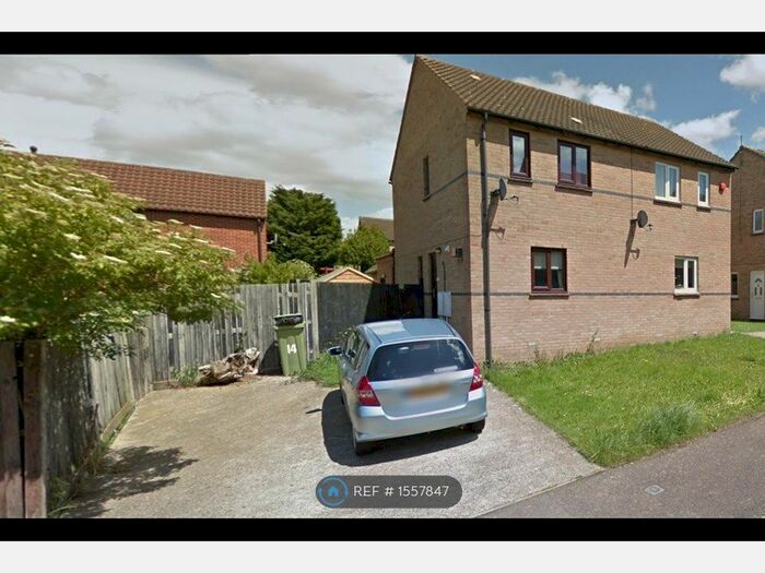 3 Bedroom Semi-Detached House To Rent In Knapp Gate, Shenley Church End, Milton Keynes, MK5